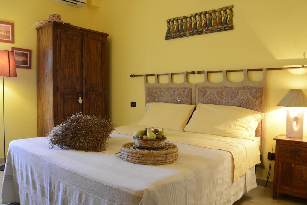 Bed and Breakfast Terre del Sud Locri Camera foto